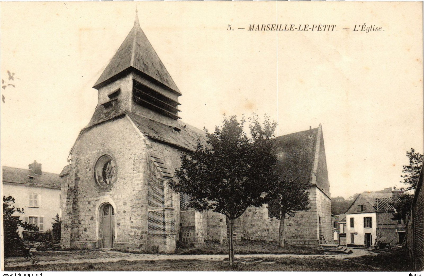 CPA Marseille-le-Petit Église (1185722) - Marseille-en-Beauvaisis