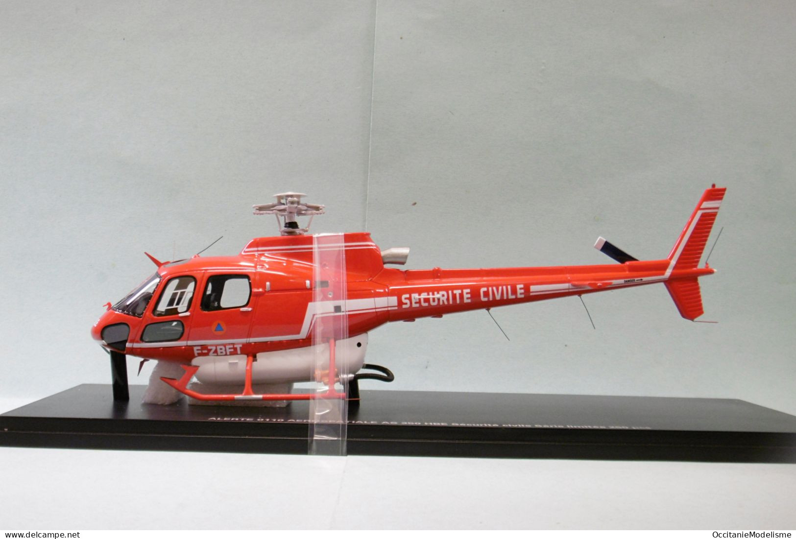 Alerte - Hélico AEROSPATIALE AS 350 HBE Sécurité Civile Pompiers Série Limitée 250 Pcs Réf. 0110 Neuf NBO 1/43 - Aviones & Helicópteros