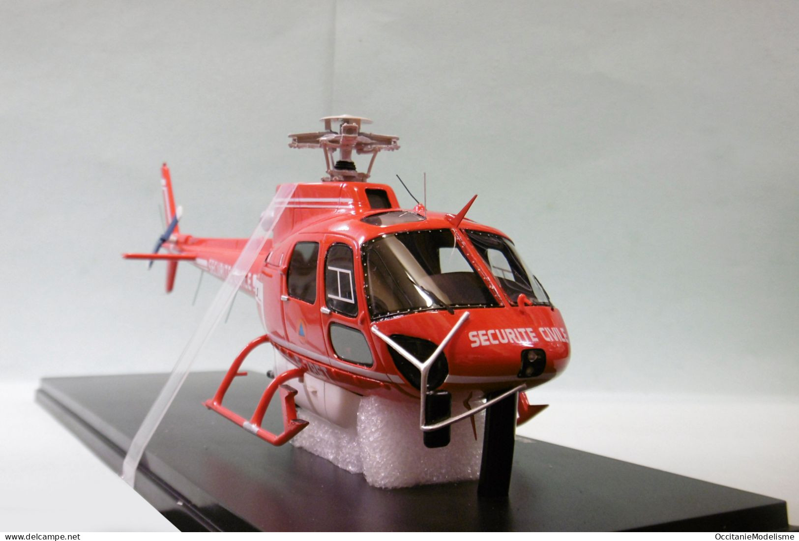 Alerte - Hélico AEROSPATIALE AS 350 HBE Sécurité Civile Pompiers Série Limitée 250 Pcs Réf. 0110 Neuf NBO 1/43 - Avions & Hélicoptères