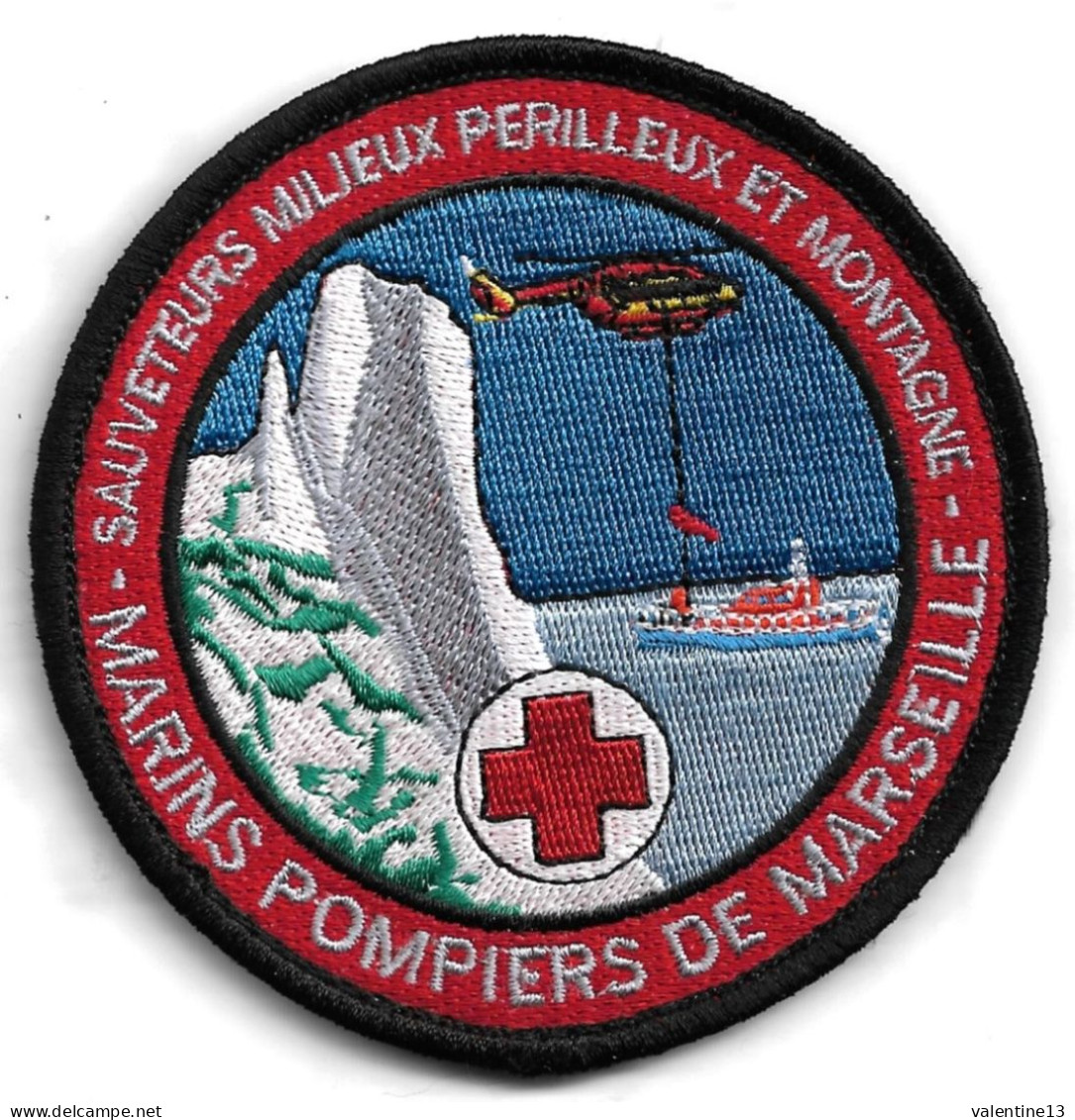 Ecusson BATAILLON MARINS POMPIERS DE MARSEILLE GRIMP SAUVETEURS MILIEUX PERILLEUX ET MONTAGNE - Firemen