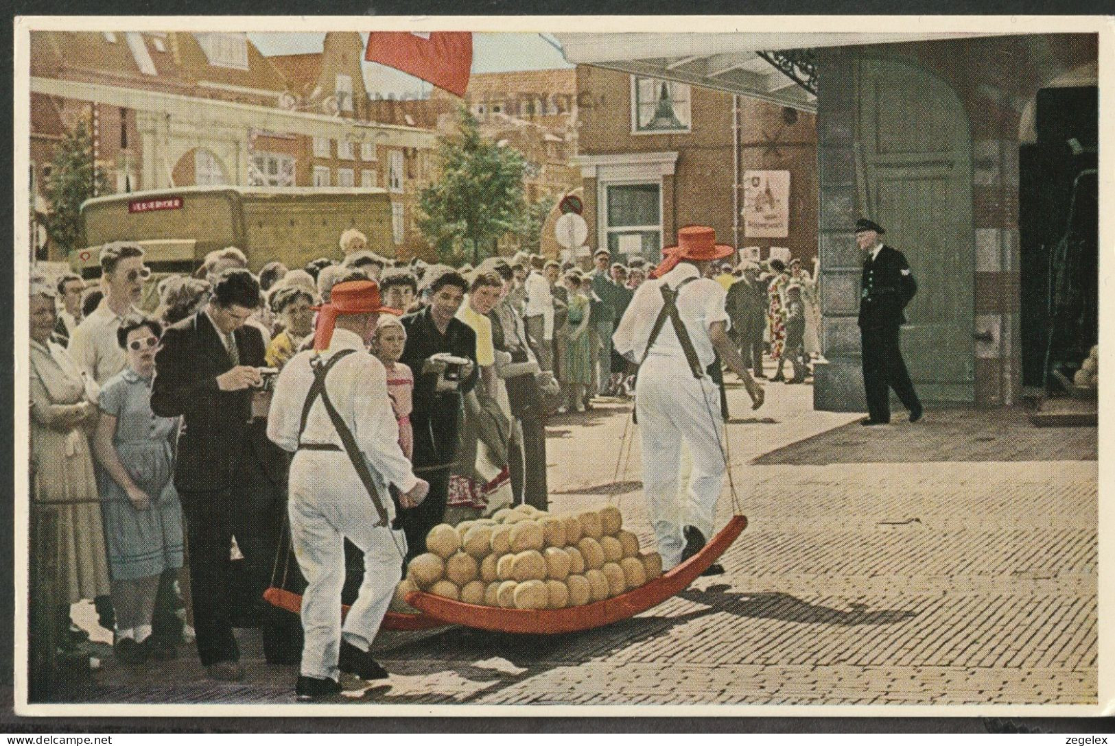 Alkmaar - De Kaasmarkt - Met Politieagent 1959, Police Officer - Alkmaar