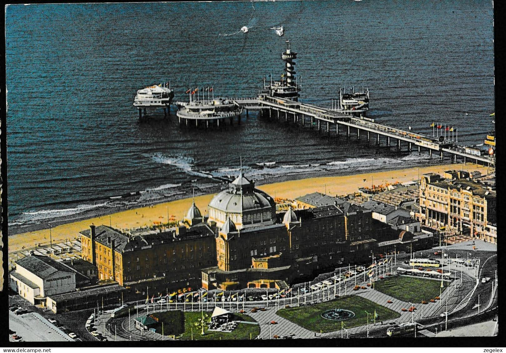 Scheveningen - Luchtopname Pier 1974 - Scheveningen