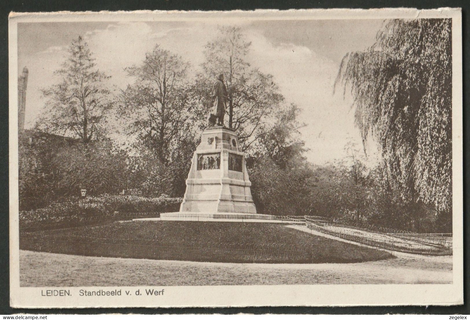 Leiden - Standbeeld Van De Werf - Leiden