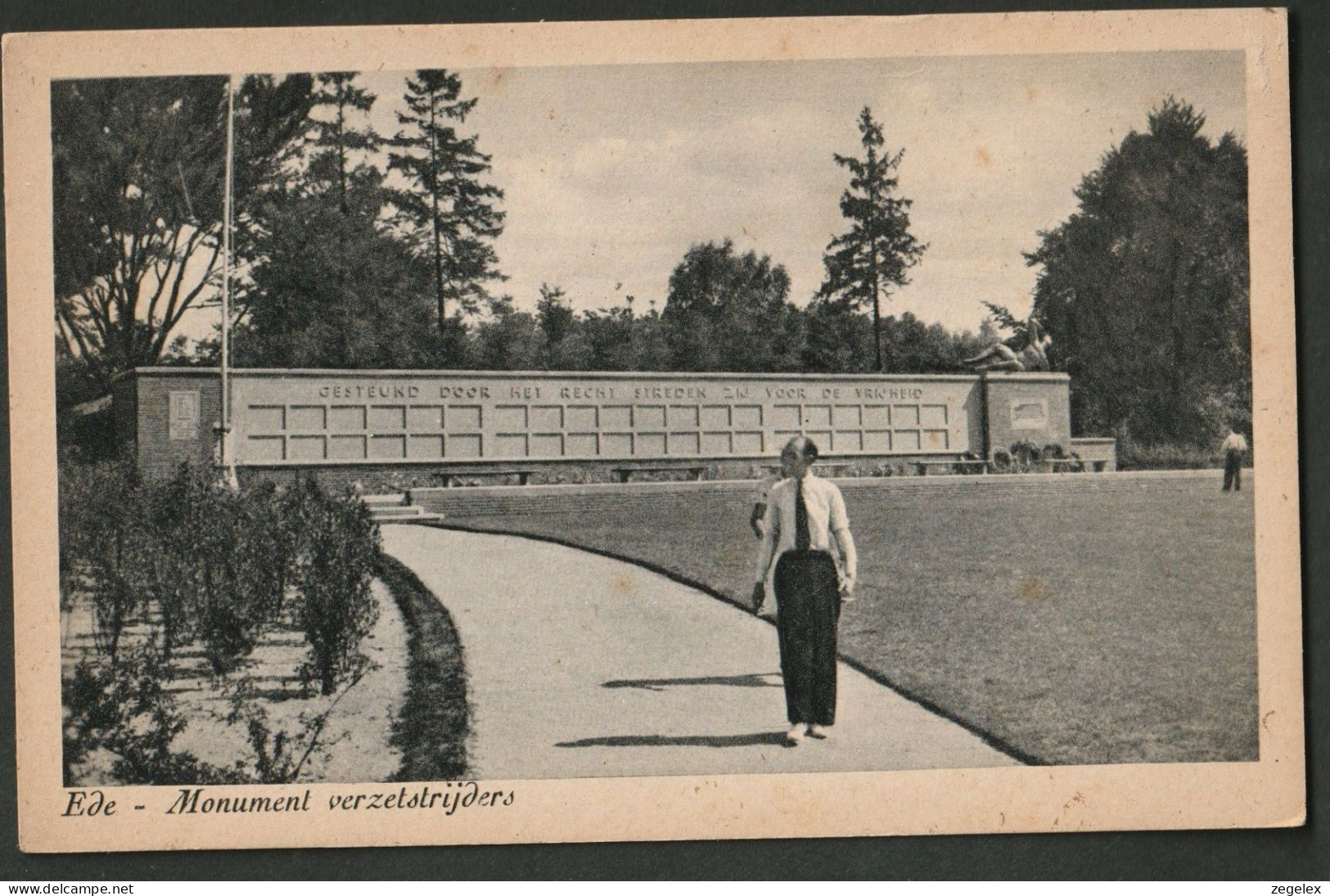 Ede - Monument Verzetstrijders - Ede