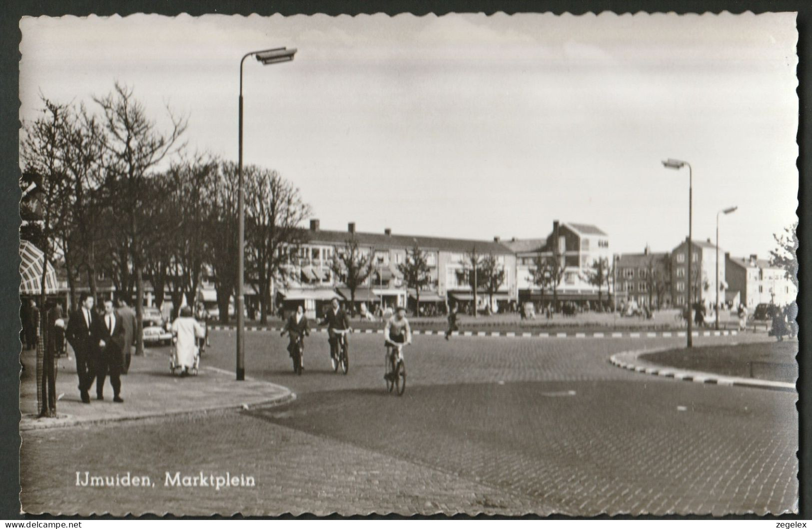 IJmuiden, Marktplein - IJmuiden