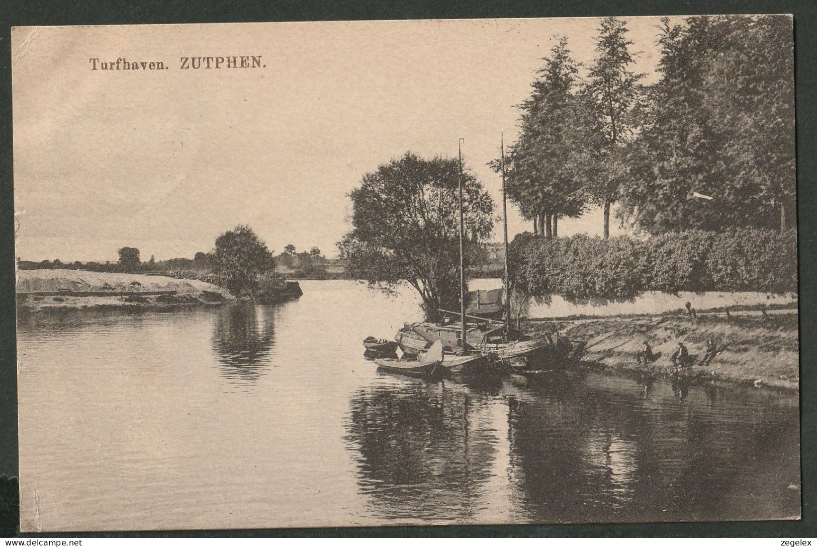 Zutphen - Turfhaven 1911 Binnenschip, Vissers Aan De Kant - Zutphen