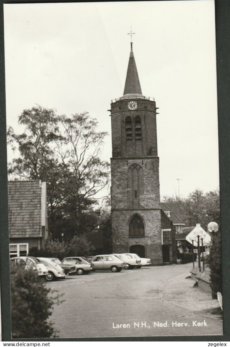 Laren - Ned. Herv. Kerk - Auto's - Laren (NH)