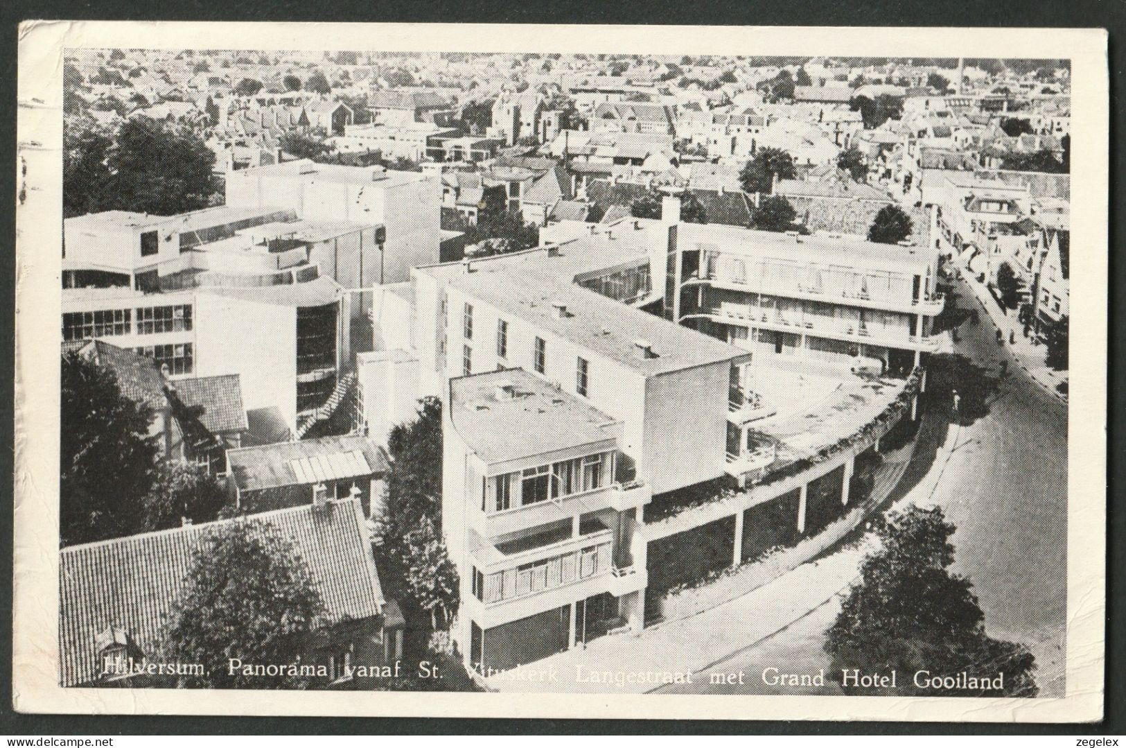 Hilversum  1950 - Panorama Vanaf De St. Vitus - Langesstraat Met Grand Hotel Gooiland. - Hilversum