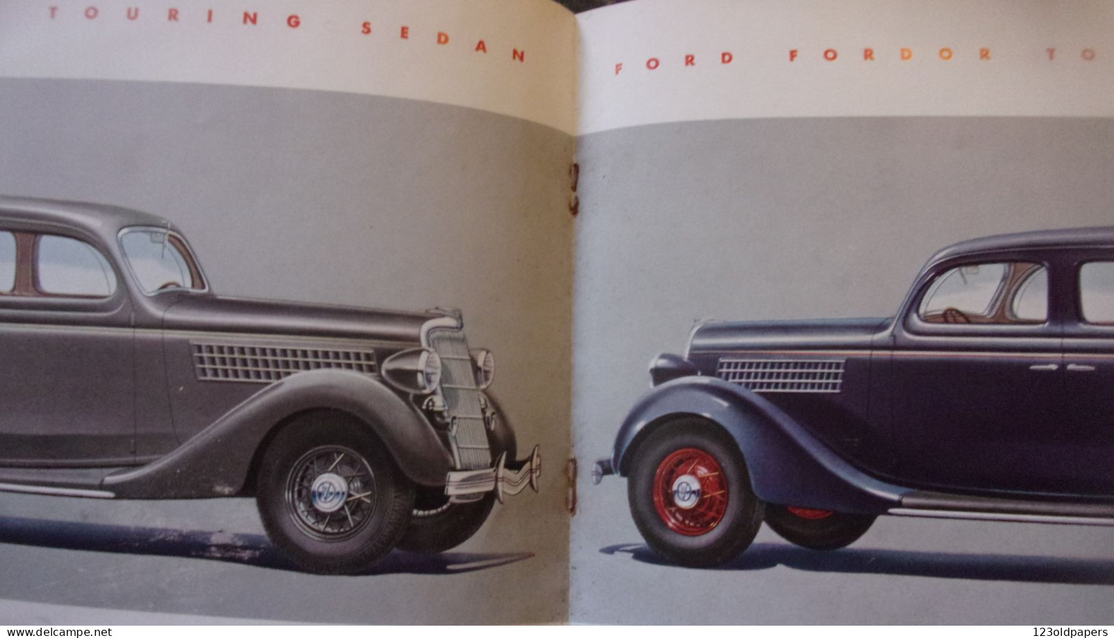 1935 FORD PUBLICITE CATALOGUE FORD V8  FOR 1935 SEDAN COUPE DE LUXE PHAETON ROADSTER FORD MOTOR COMPANY