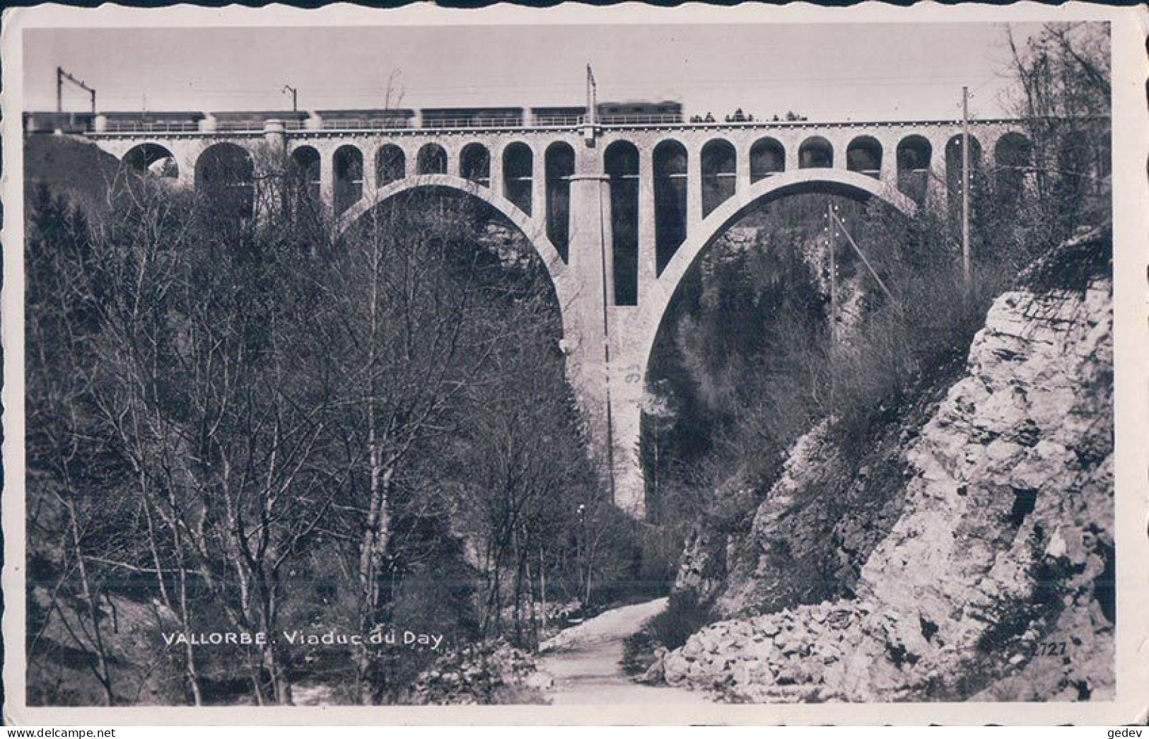 Chemin De Fer, Train électrique Sur Le Viaduc Du Day Près Vallorbe (940) - Opere D'Arte