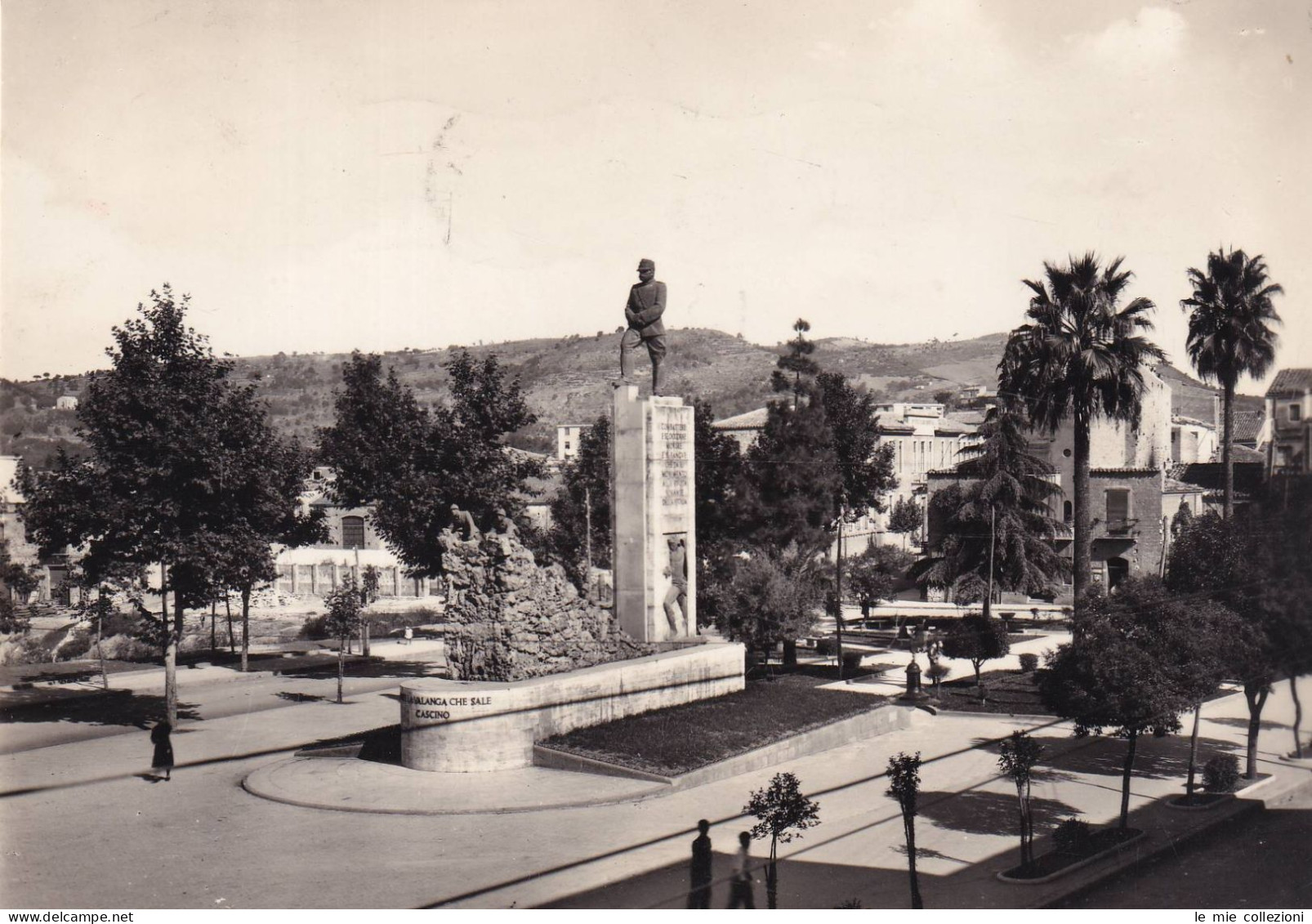 Cartolina Piazza Armerina ( Enna ) Piazza Generale Cascino - Enna