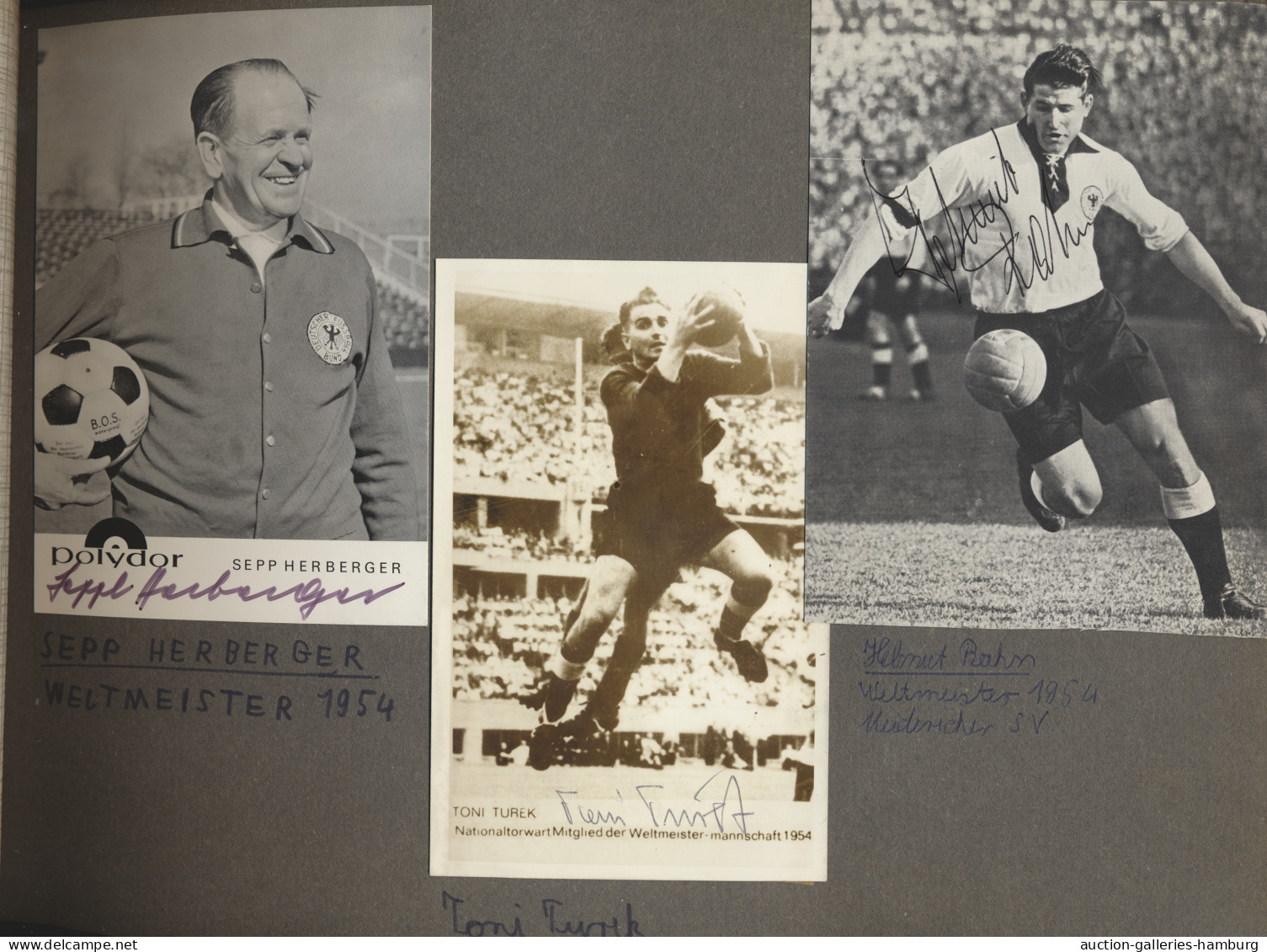 Thematics: sport-soccer, football: 1960er Jahre, Sammlung von etlichen Autogramm