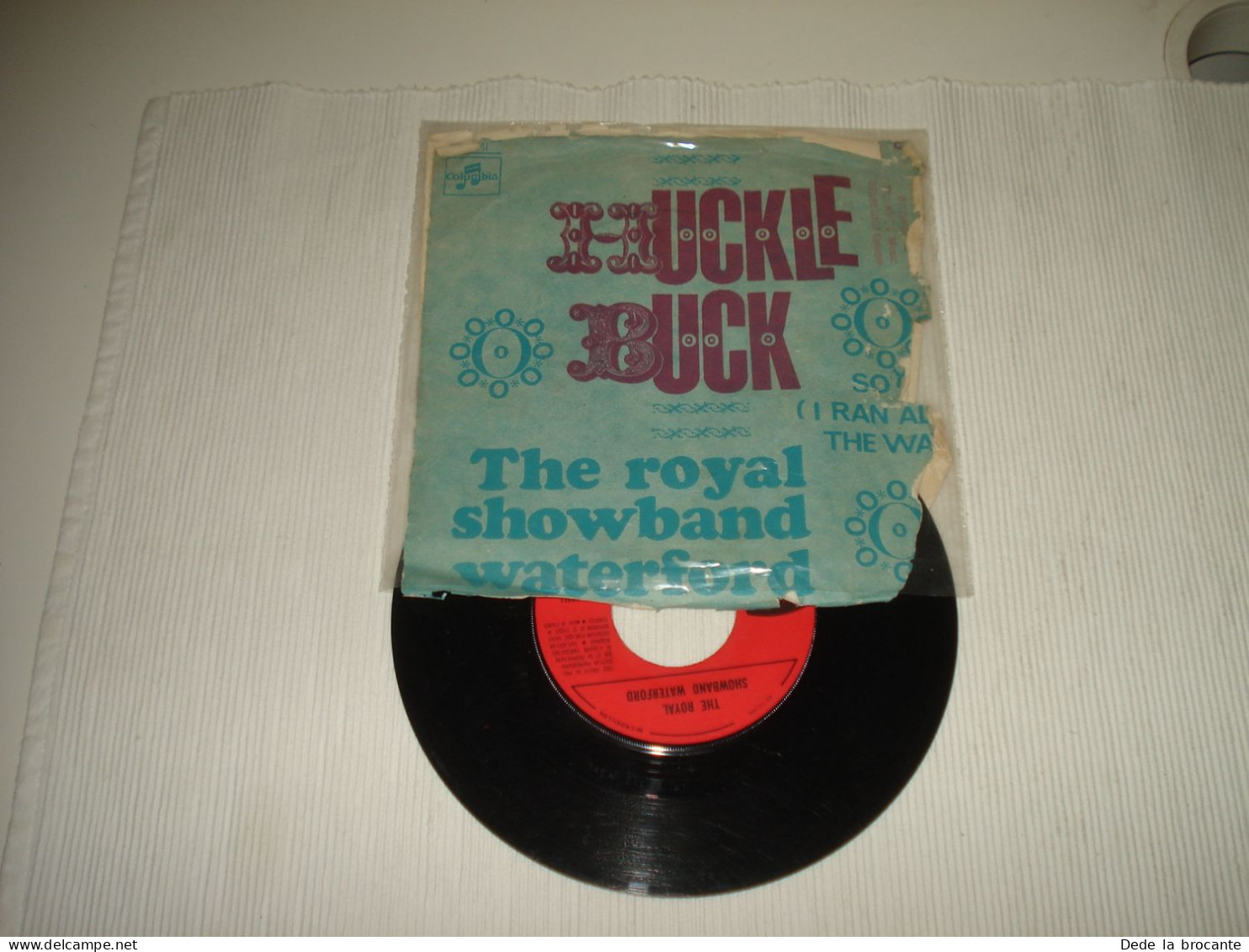 B13 / The Royal Showband Waterford – Huckle Buck - SP – CF168 - Fr 1964   VG+/G - Disco, Pop