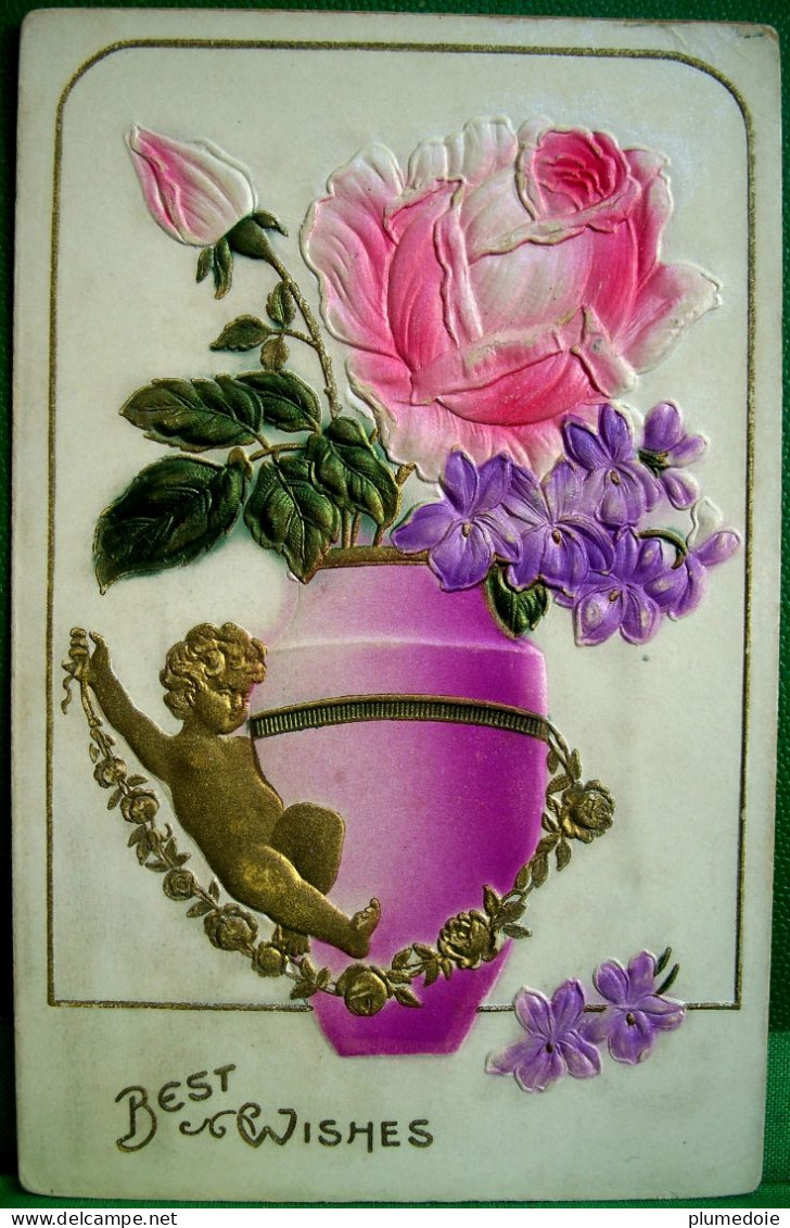 Cpa Gaufrée ANGE CUPIDON Doré Décorant Vase De FLEURS ROSES ET VIOLETTES  , 1911 Golden CUPID . FLOWERS Embossed OLD PC - Valentijnsdag