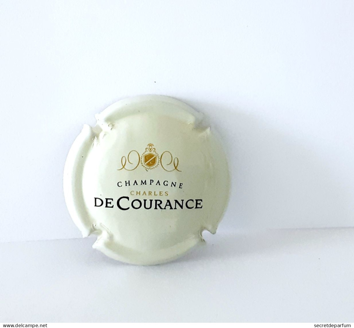 Capsules Ou Plaques De Muselet CHAMPAGNE De COURANCE - Collections