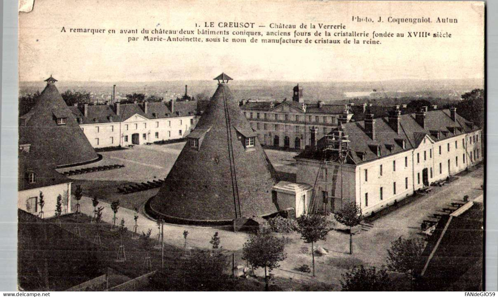 Le  Creusot  Chateau De La Verrerie    //// 30 - Le Creusot