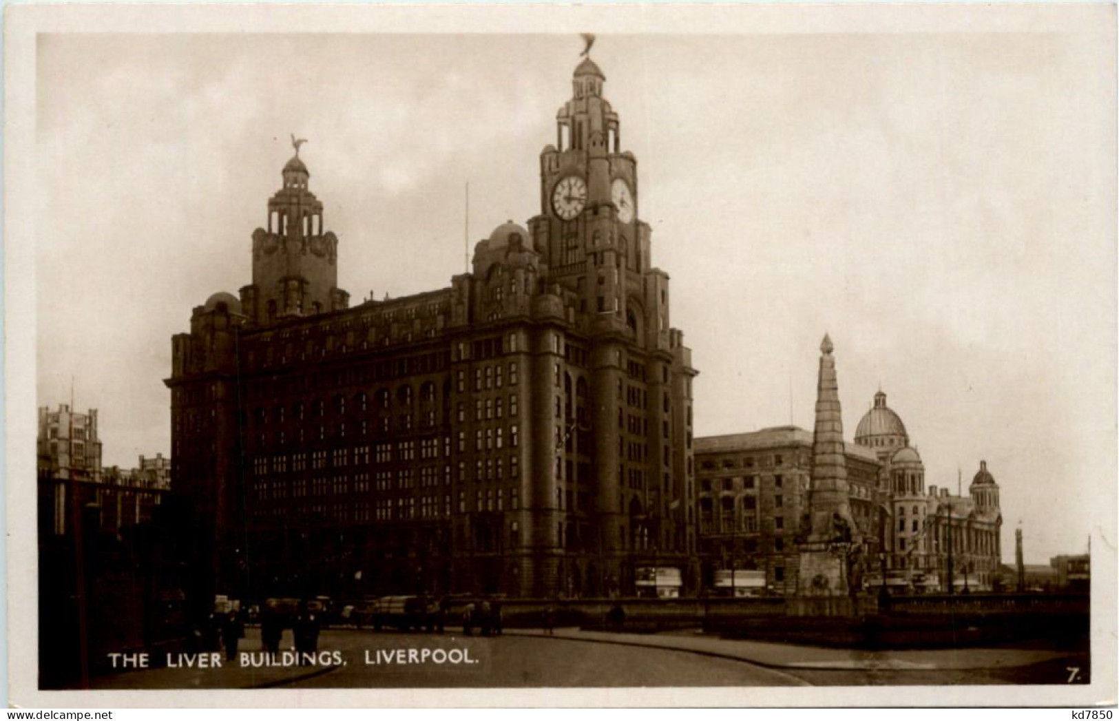 Liverpool - The Liver Buildings - Liverpool