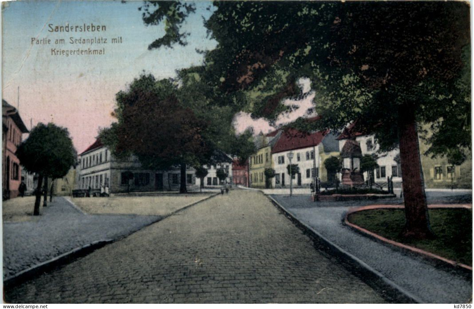 Sandersleben - Partie Am Sedanplatz Mit Kriegerdenkmal - Arnstein - Mansfeld