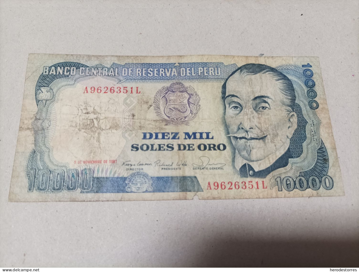 Billete De Perú De 10000 Soles De Oro, Año 1981 - Peru