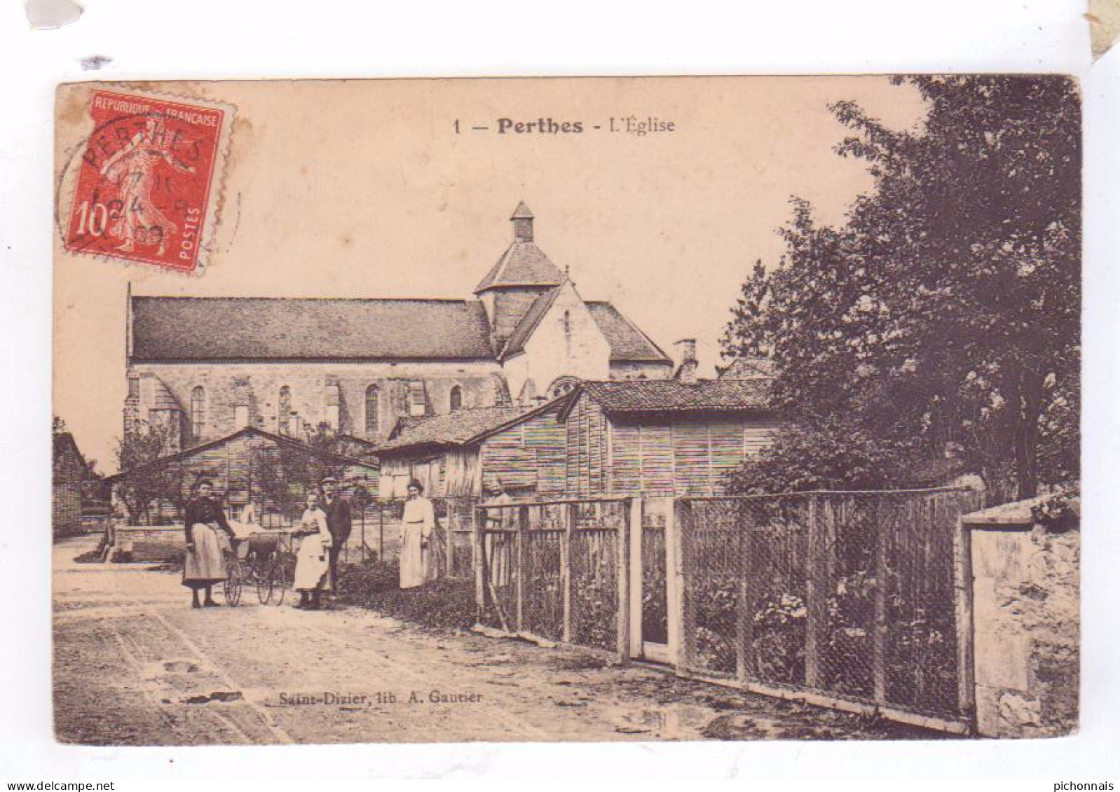 77 PERTHES Eglise PAS DE DOS - Perthes