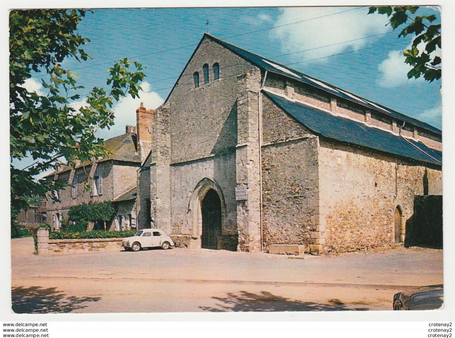 44 SAINT PHILBERT De GRAND LIEU N°38 L'Eglise Abbatiale Carolingienne Et Le Prieuré Renault 4CV Seule VOIR DOS - Saint-Philbert-de-Grand-Lieu