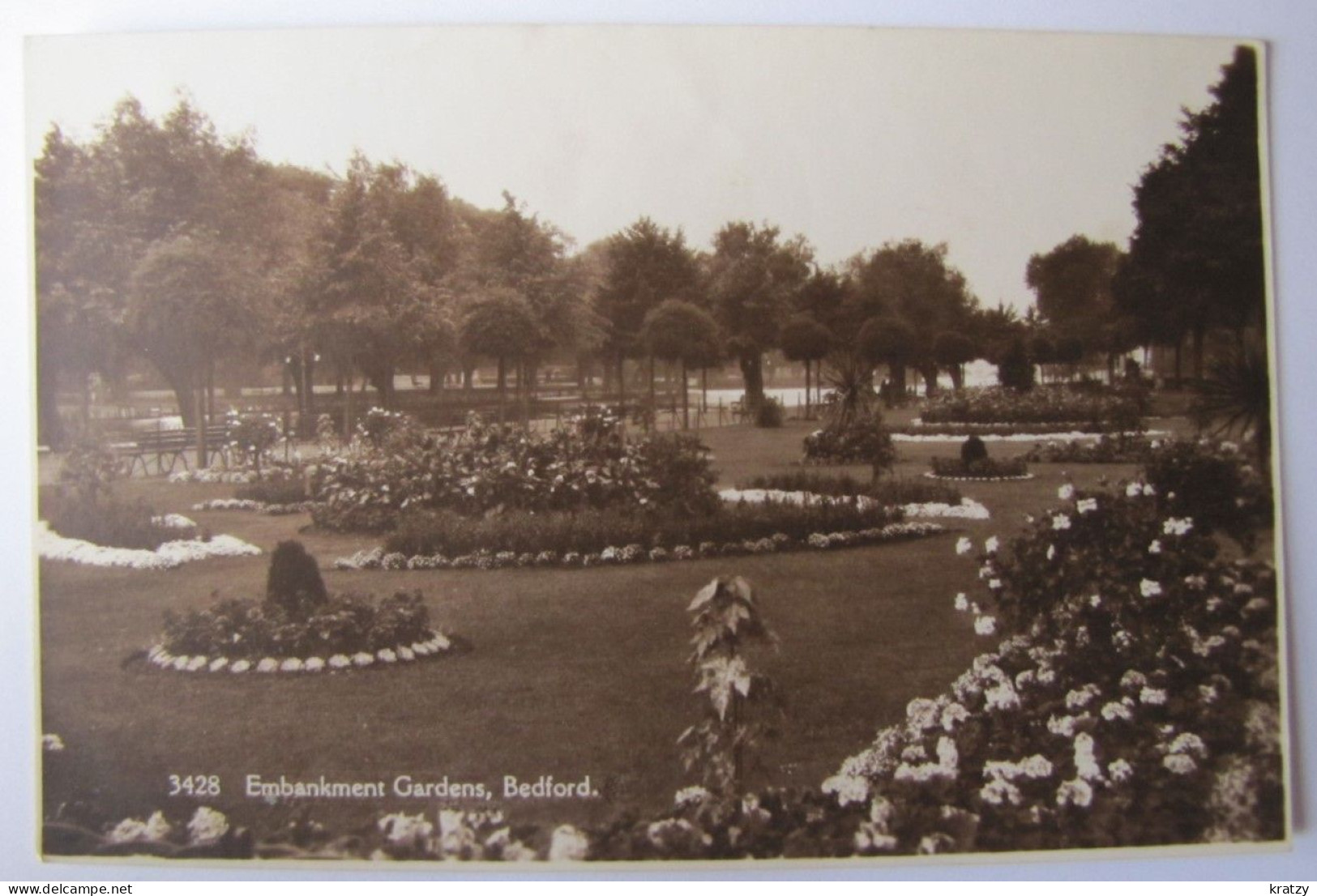 ROYAUME-UNI - ANGLETERRE - BEDFORDSHIRE - BEDFORD - Embankment Gardens - Bedford