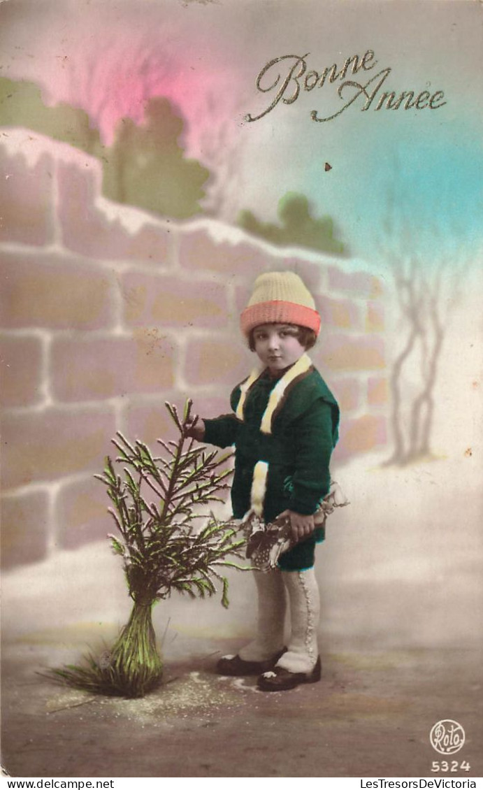 ENFANT - Bonne Année - Fillette Avec Un Sapin - Bonnet Et écharpe - Carte Postale Ancienne - Other & Unclassified