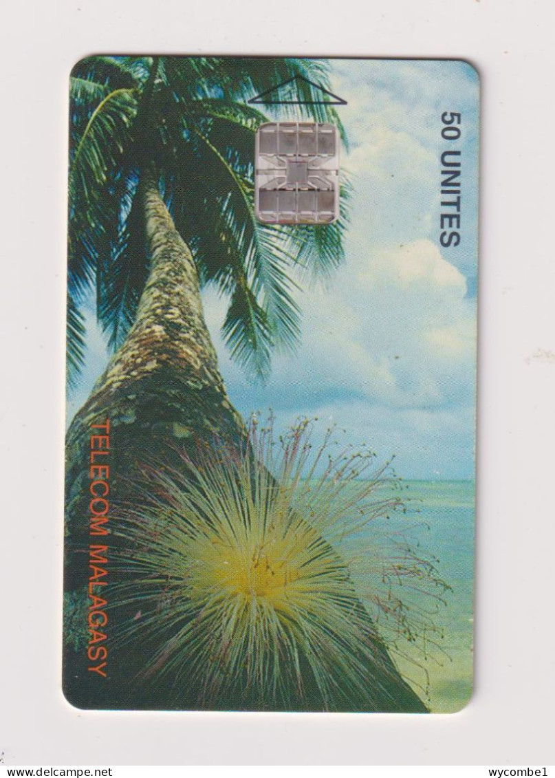 MADAGASCAR - Palm Tree  Chip Phonecard - Madagaskar