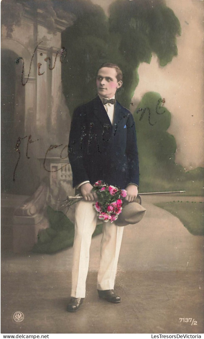 FÊTES ET VOEUX - Vive La Sainte Catherine - Homme - Bouquet De Fleurs - Carte Postale Ancienne - Santa Catalina