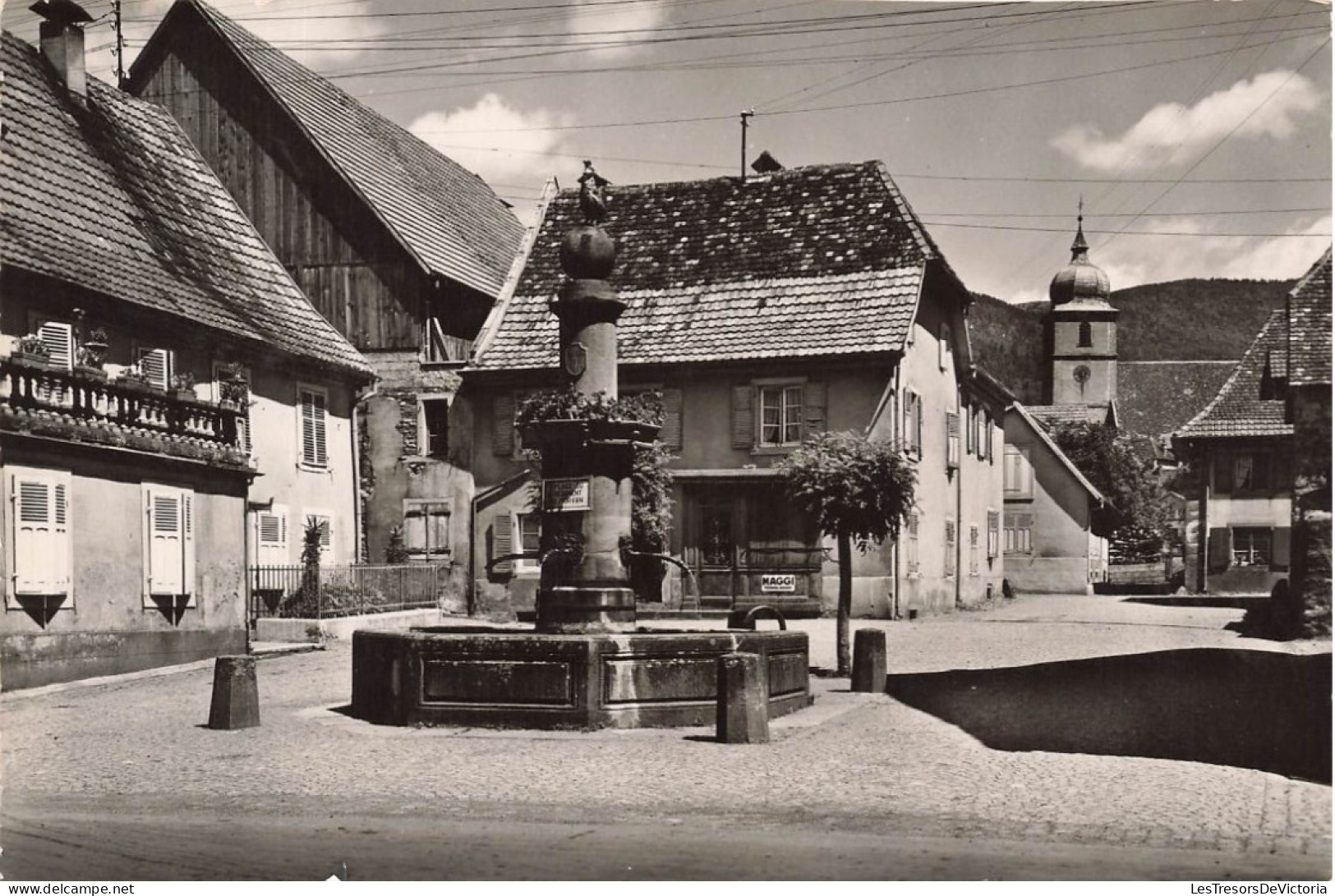 FRANCE - Saint Amarin - Vue Sur La Fontaine Du Coq - Carte Postale Ancienne - Saint Amarin