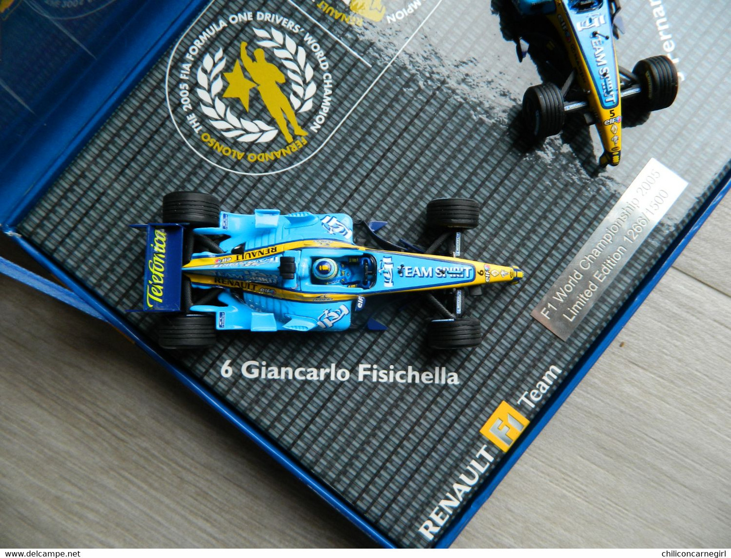 * Coffret RENAULT - Edition Limitée - Renault F1 Team R25 FERNANDO ALONSO - GIANCARLO FISICHELLA - Minichamps