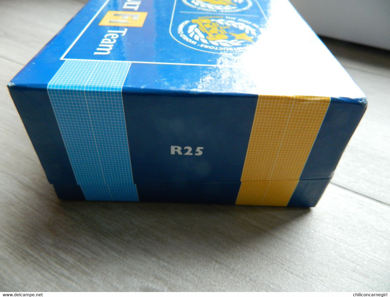 * Coffret RENAULT - Edition Limitée - Renault F1 Team R25 FERNANDO ALONSO - GIANCARLO FISICHELLA