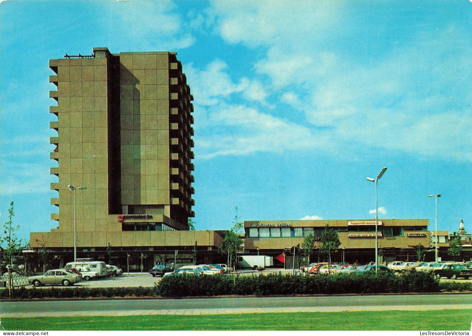 PAYS BAS - Roosendal - Vue Générale D'un Immeuble - Colorisé - Carte Postale - Roosendaal