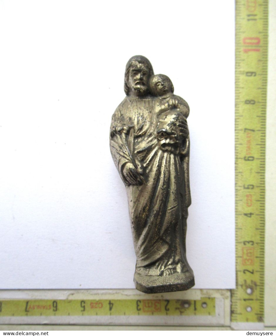 Lade 28 - SAINT JOSEPH ET JUSUS - 7 CM - 47 GRAM - Métal