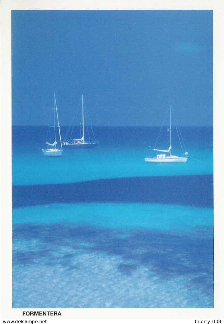 277   Carte Postale  Espagne  Baléares  Formentera  Cala Saona    Bateau - Formentera