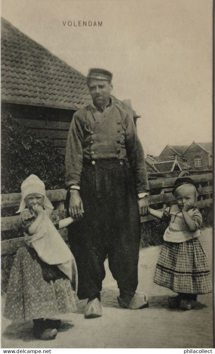 Volendam // Oude Kaart - Klederdracht - Dorpsleven 19?? - Volendam