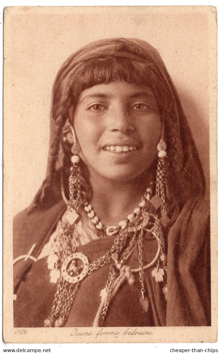 Jeune Femme Bedouine - L & L - Afrika