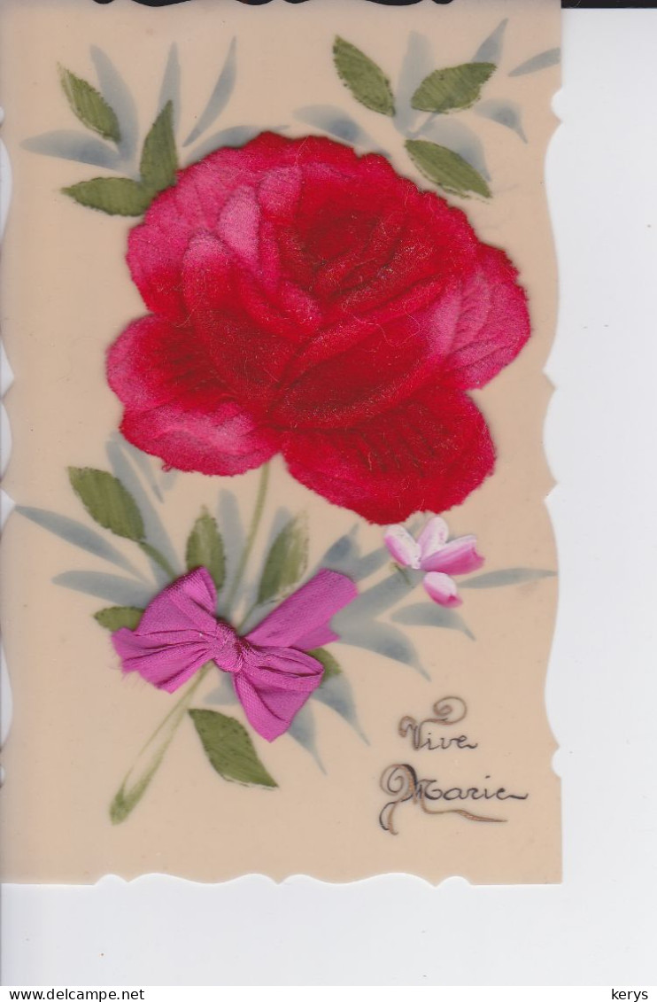 CPA  1930  :   Carte En Celluloïde Représentant Une Rose En Velours - Fête Des Mères