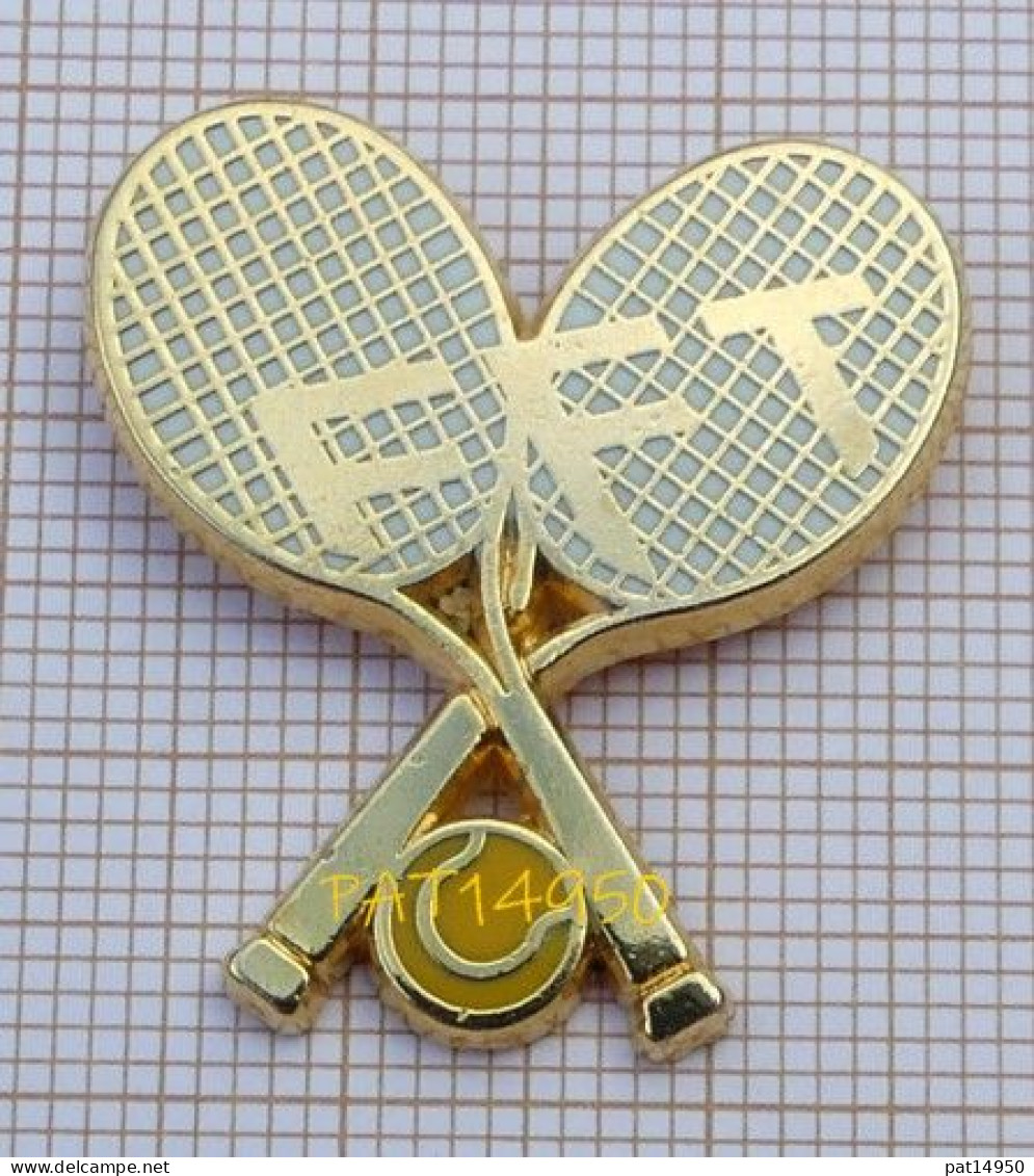 PAT14950 FFT Fédération Française De Tennis RAQUETTES BALLE JAUNE En Version ZAMAC - Tennis