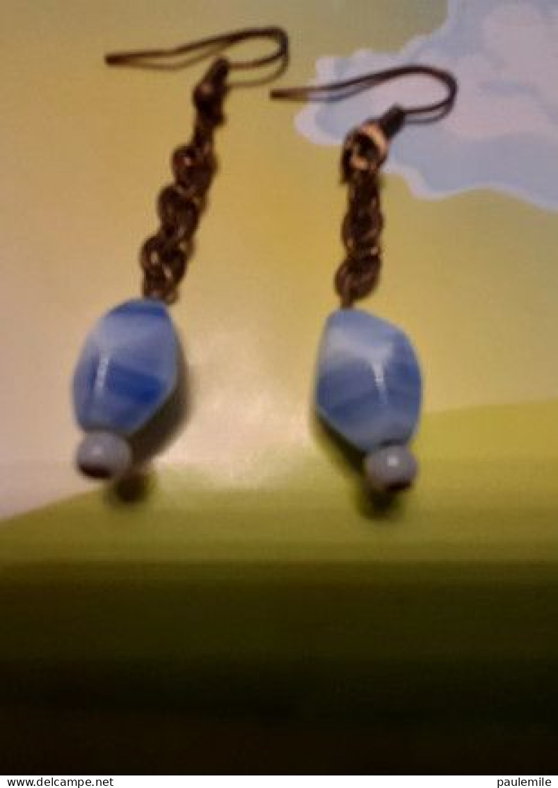 PAIRE    DE  BOUCLES D.OREILLES  VRAI PIERRE  FAIT PAR MOI-MEME - Boucles D'oreilles