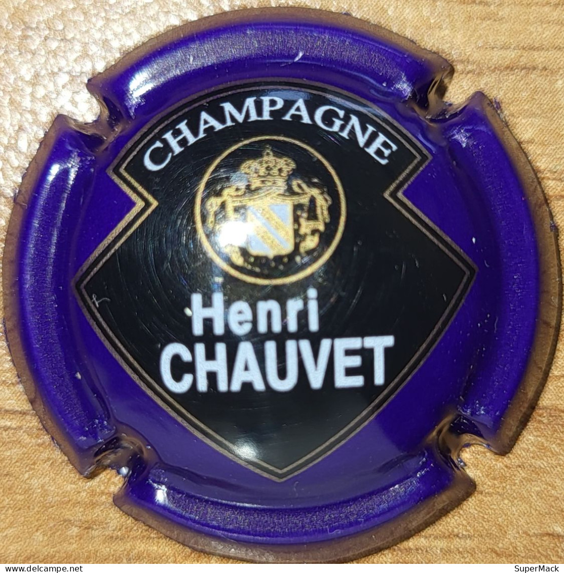 Capsule Champagne Henri CHAUVET Série Nom Horizontal, écusson, Violet & Noir Nr 11 - Chauvet H.