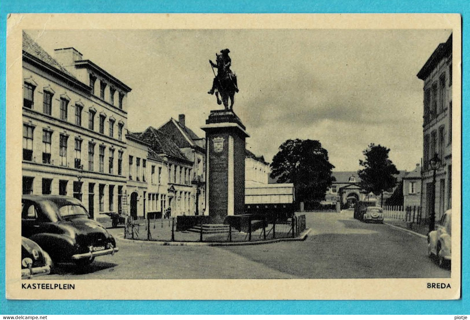 * Breda (Noord Brabant - Nederland) * (Serie Breda J1) Kasteelplein, Place Du Chateau, Oldtimer, Monument, Statue - Breda