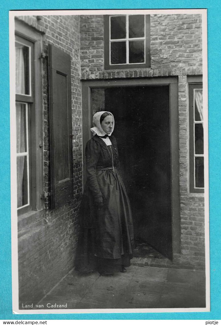 * Cadzand - Kadzand (Zeeland - Nederland) * (R E B) Land Van Cadzand, Fotokaart, Carte Photo, Femme, Woman Folklore - Cadzand