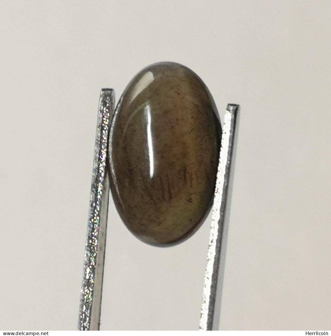 Opale Noire Traitée D'Ethiopie - Ovale 1.30 Carat - 10.6 X 6.5 X 3.8 Mm - Opale