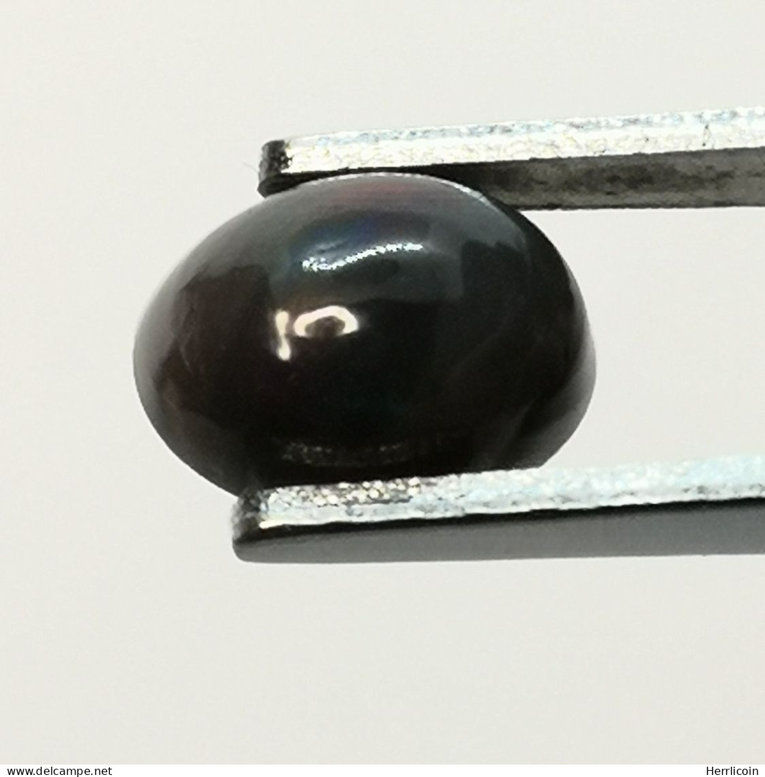 Opale Noire Fumée 0,6 Carat Du Ethiopie  | 6.6 X 4.8 X 3.7 Mm  | Cabochon Ovale - Opale