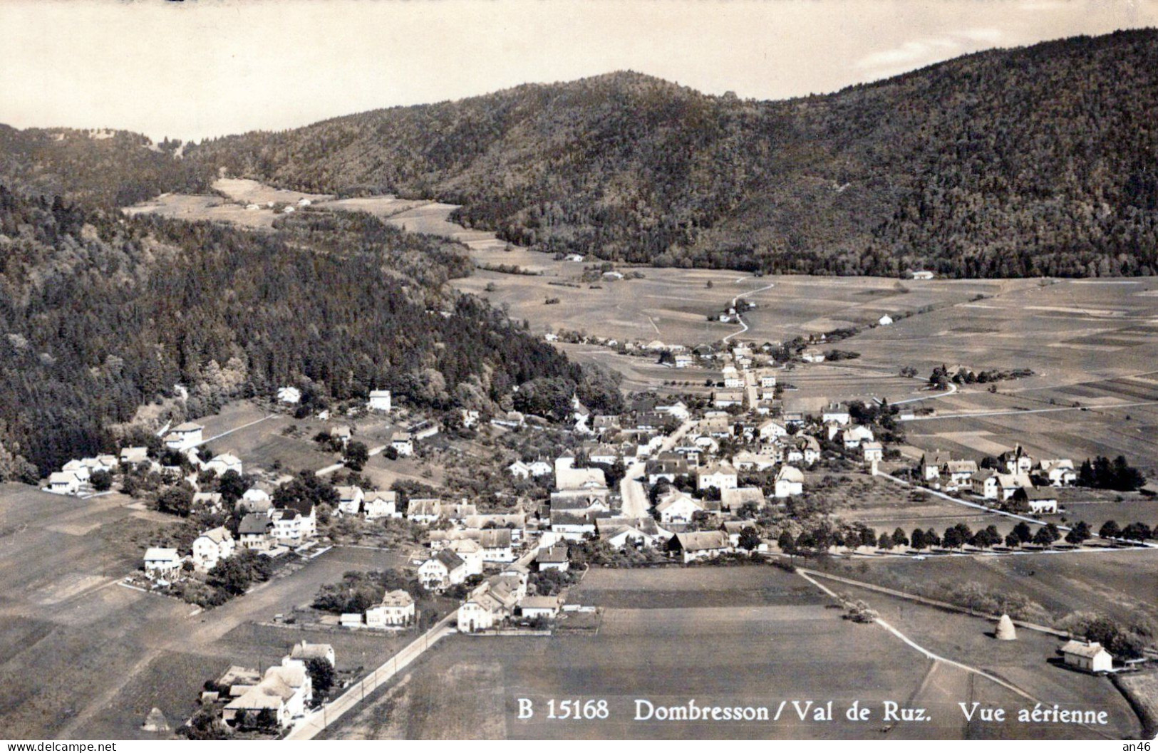 DOMBRESSON / VAL DE RUZ - Vue Aérienne- Vgt. 1958 - Val-de-Ruz