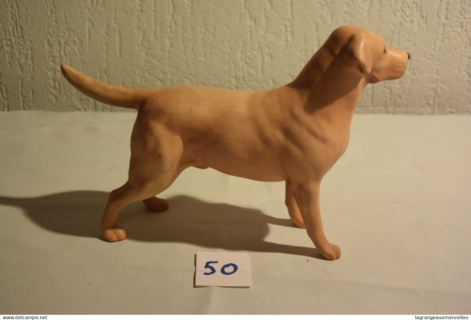 C50 Belle Sculpture D'un Chien Marqué Endover? - Animaux