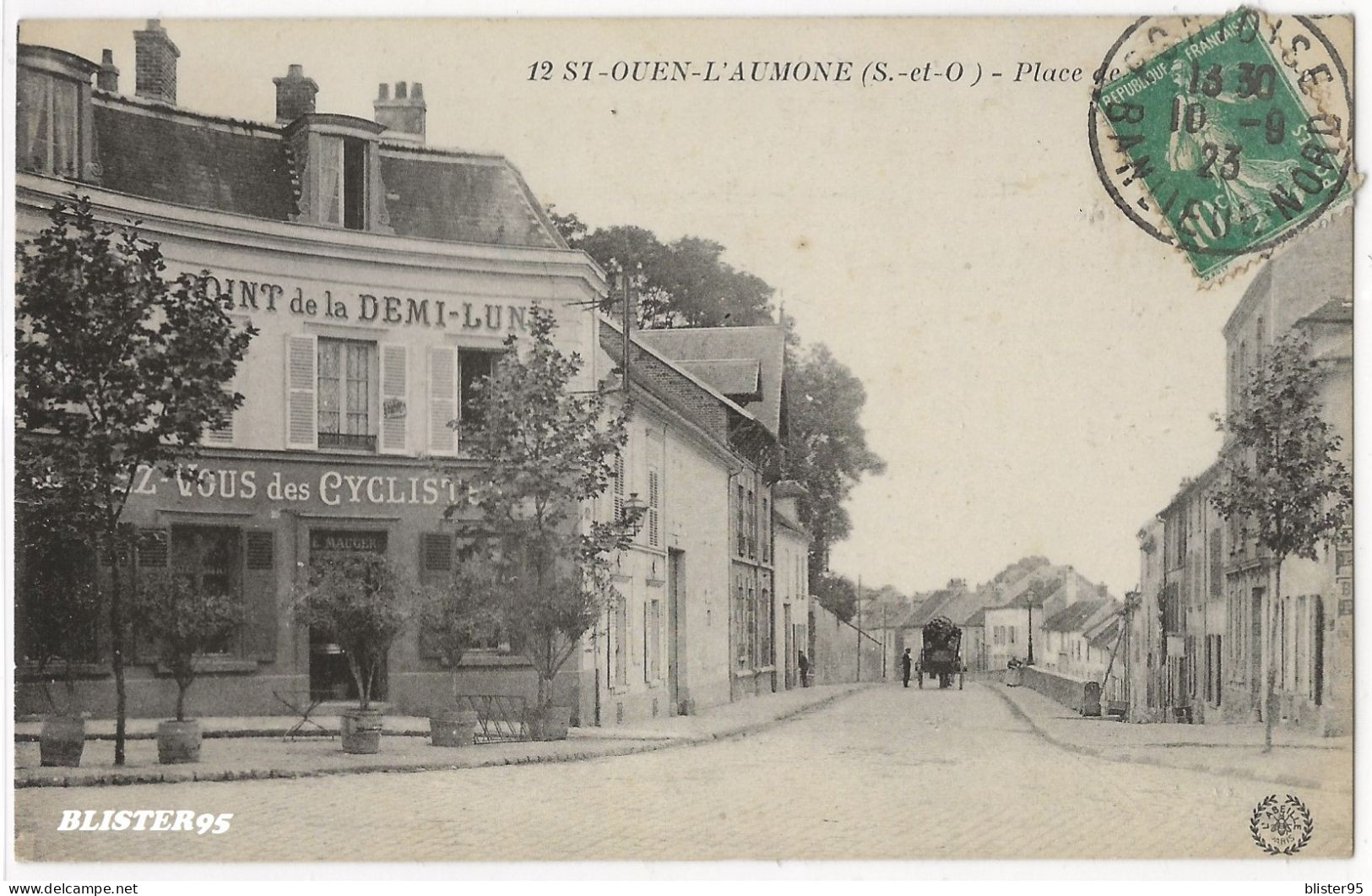 Saint Ouen L Aumone (95) Place De La Demi Lune , Envoyée En 1923 - Saint-Ouen-l'Aumône