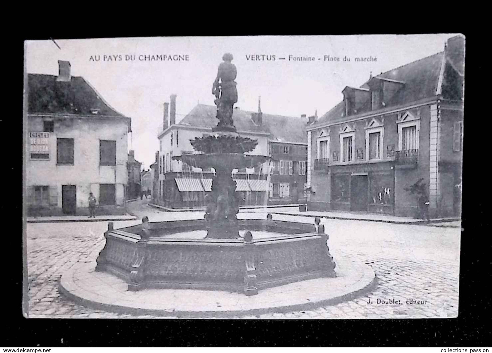 Cp, 51, Vertus, Fontaine, Place Du Marché, écrite 1918 - Vertus