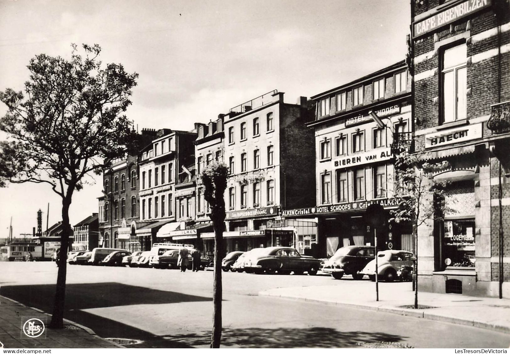 BELGIQUE - Hasselt - Vue Sur La Place De La Station - Carte Postale - Hasselt